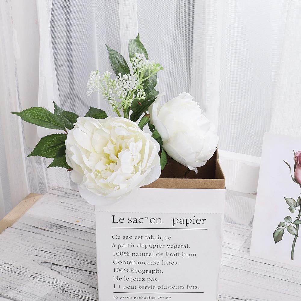 Bouquet luxueux de pivoines artificielles blanches